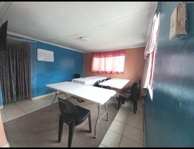 7 BEDROOM HOUSE FOR SALE IN LAUDIUM